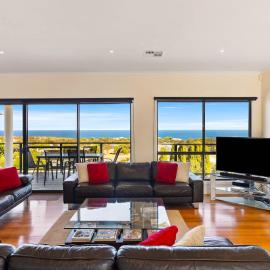 Serenity on Stacey - Coastal Views Carrickalinga
