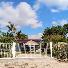 M-J Room Rental, hotelli kohteessa Alcoy