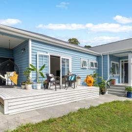 Villa Vie, Hotel in Warkworth