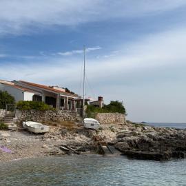 Holiday House Rivi, hotel di Milna
