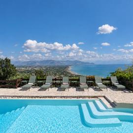 Villa Mariani - Italian Coastal Charm