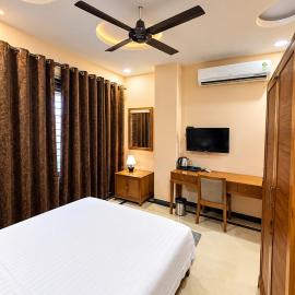 Hotel Hampi Grand Seasons