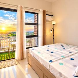 Elegant Condo in Panglao w Balcony & Pool, hotel i Panglao