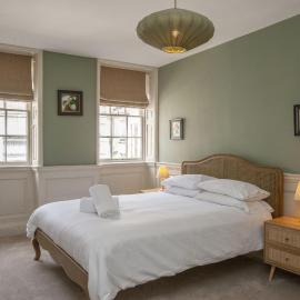 Hidden Georgian Apartment - Central Bath