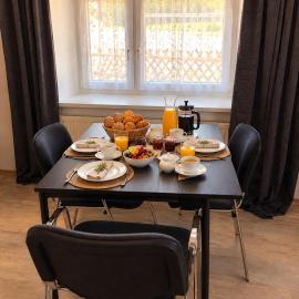 NEU EG Ferienwohnung bis 4 Personen im Naherholungs u Seengebiet