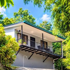 Casa Emma Quepos Private & Pura Vida