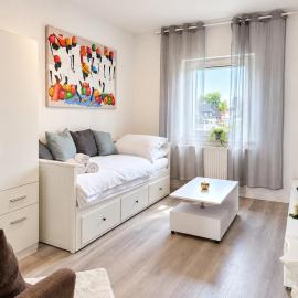 Bright & Modern Apartment near Cologne