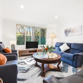 3 bedrooms house with private swimming pool in Lisarow