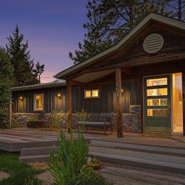 The Historic Sugar Mill House with Hot Tub