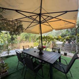 Spacious House with Garden, Terrace and Parking
