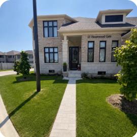 The Hearthwood House, hotel i Stouffville
