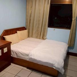 PHOENIX Hotel 鳳梧旅社, hotel di Fenglin