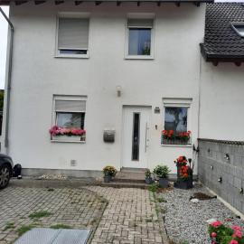 Beautiful 1-bedroom apartment, Hotel in Babenhausen