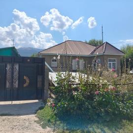 Ишен-Айжан, hotel i Novokonstantinovka