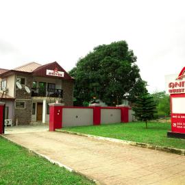 Aniyak Guest House, hotel en Takoradi
