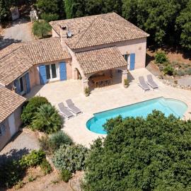 Villa Sans Souci, Provençal Villa with Pool, hotel di Moissac-Bellevue