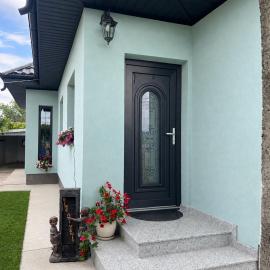Casa Marina - near airport, hotel din Bacău