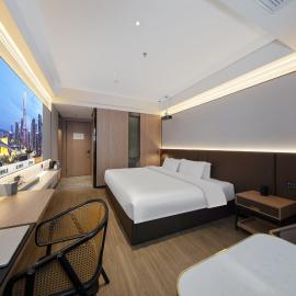 Luyue Hotel Movie Hotel Huaqiangbei Convention and Exhibition Center Branch