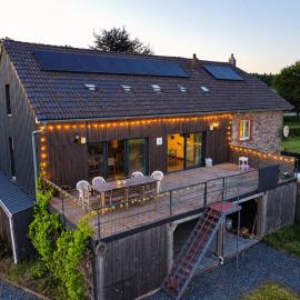 Vakantiewoning Verdre met geweldig uitzicht, hotel i St. Vith