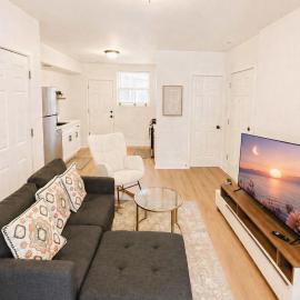 Cozy 1BR, 1BA in Rogers Park WiFi & Parking