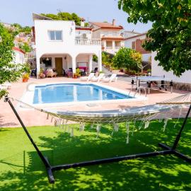 Villa Wendy, hotelli kohteessa Bellvei del Penedes