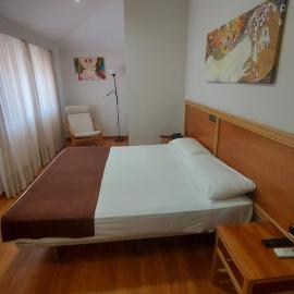 Hotel Los Barruecos: Malpartida de Cáceres'te bir otel