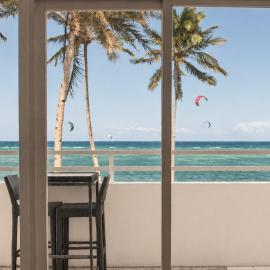 Absolute Beachfront Studio with Kitchen & Balcony