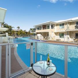 Pacific Blue, 140 - 255 Sandy Point Rd, hotel di Salamander Bay