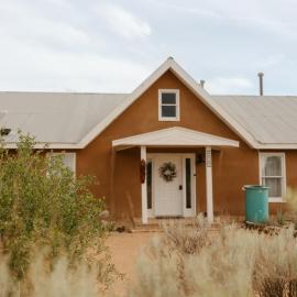 El Ranchito Alegre Private 3BR Home in Historic Corrales, hotel em Corrales