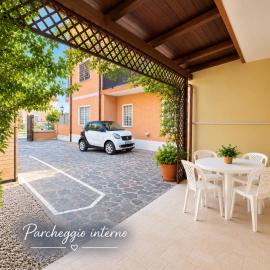 La casa di Lia-parcheggio gratuito-grande cortile privato