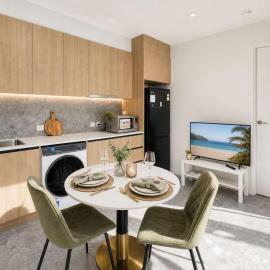 Brand-New Sunnybank Private 1BR 1BA