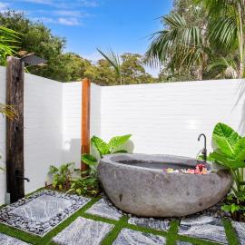 Rest Pet Friendly with Outdoor Bath 3 Mins Walk to Beach