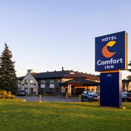 Comfort Inn Aeroport, hotel i Dorval