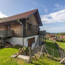 Oberwald Chalets 1, hotel in Schotten