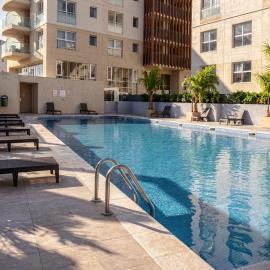 West One - Exclusive Private Pool Central Location, hotell sihtkohas Gibraltar