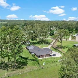 Mala Retreat Sleeps 7, Two Bedrooms & Ensuites