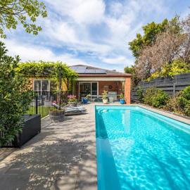 Parkdale Luxe - Pool, Pet Friendly, Close to Beach & Shops