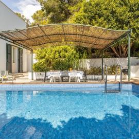 Country pool house