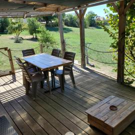 Les chalets du Causse Confort Climatisé, hotel v mestu Gelle