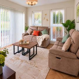 The Nest Luxury Modern Bungalow Louth - EV friendly & private parking - close to Riverside Walks & Pub