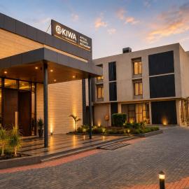 Kiwa Banquet & Hotel, hotel u gradu Koba
