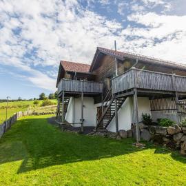 Oberwald Chalets 3, hotel i Breungeshain