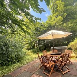 Haig & Riddle Cottage, sleeps up to 10