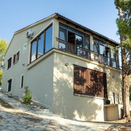 My Dalmatia - Beach Apartment Slanica with private parking