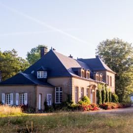 La Ramorie | Historic Private Estate – hotel w mieście Bazeilles