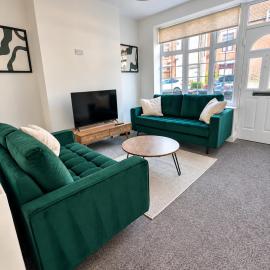 Comfortable 3 Bedroom Property in a Great Location, Hotel in Rawmarsh