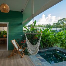 Namaitamí Casa Hermosa con AC y piscina a Solo 650 Metros del Parque Nacional Cahuita