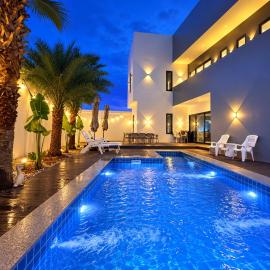 LaViena pool villa 라오스 풀빌라, hotel en Vientián