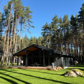 Bergsby Holiday House - Main House & Guest House