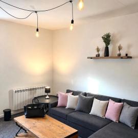 Willenhall Old Town Duplex Apartment, hotel u gradu 'Bilston'